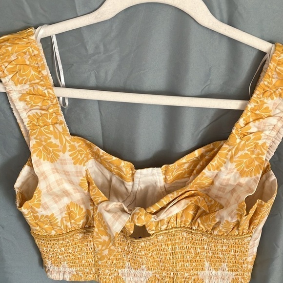 Du Paradis: Marigold cropped, side zip, thick strap top- L - Picture 10 of 16